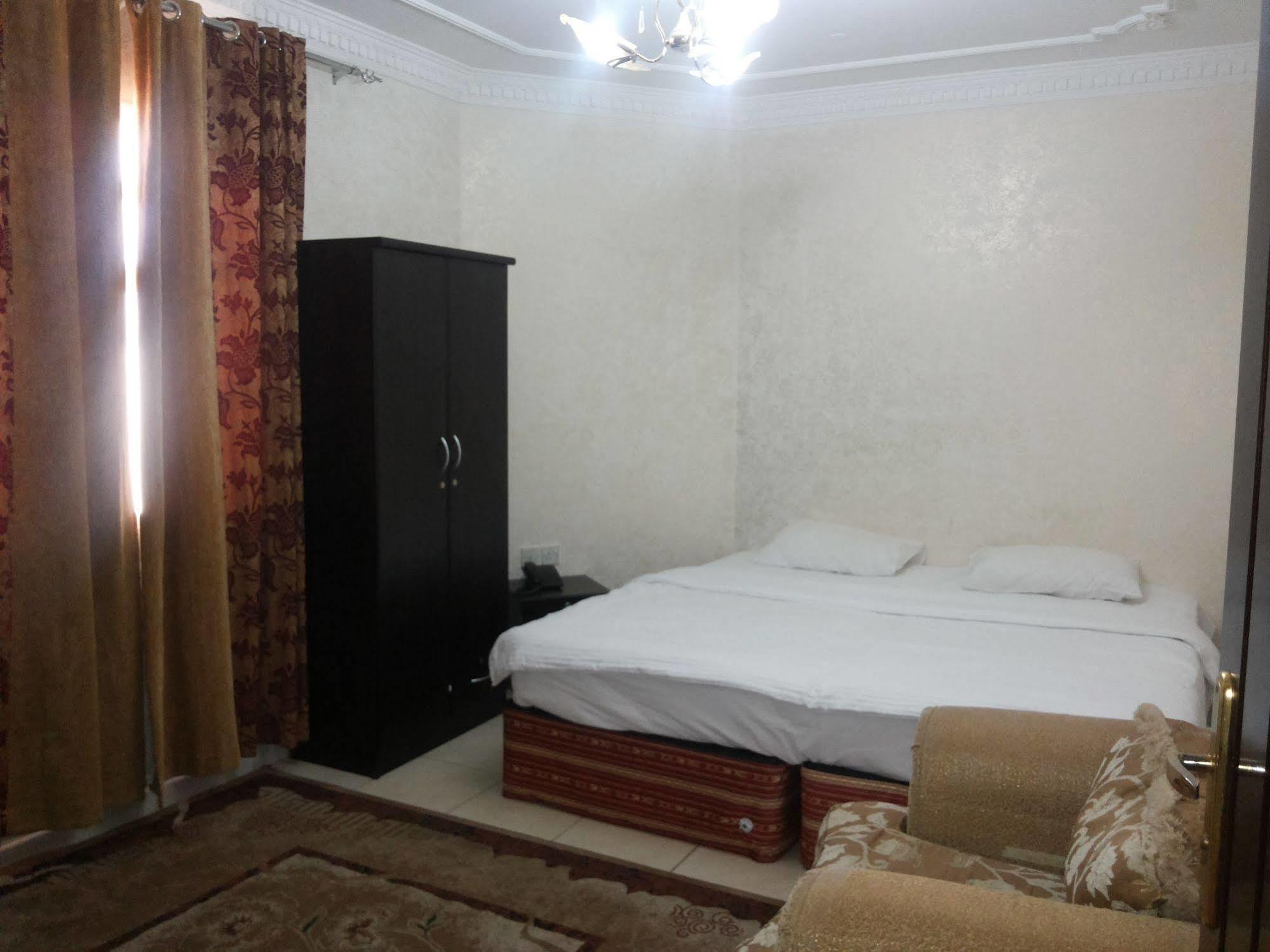 Gulf Hotel Apartment الخليج للشقق الفندقية マスカット エクステリア 写真