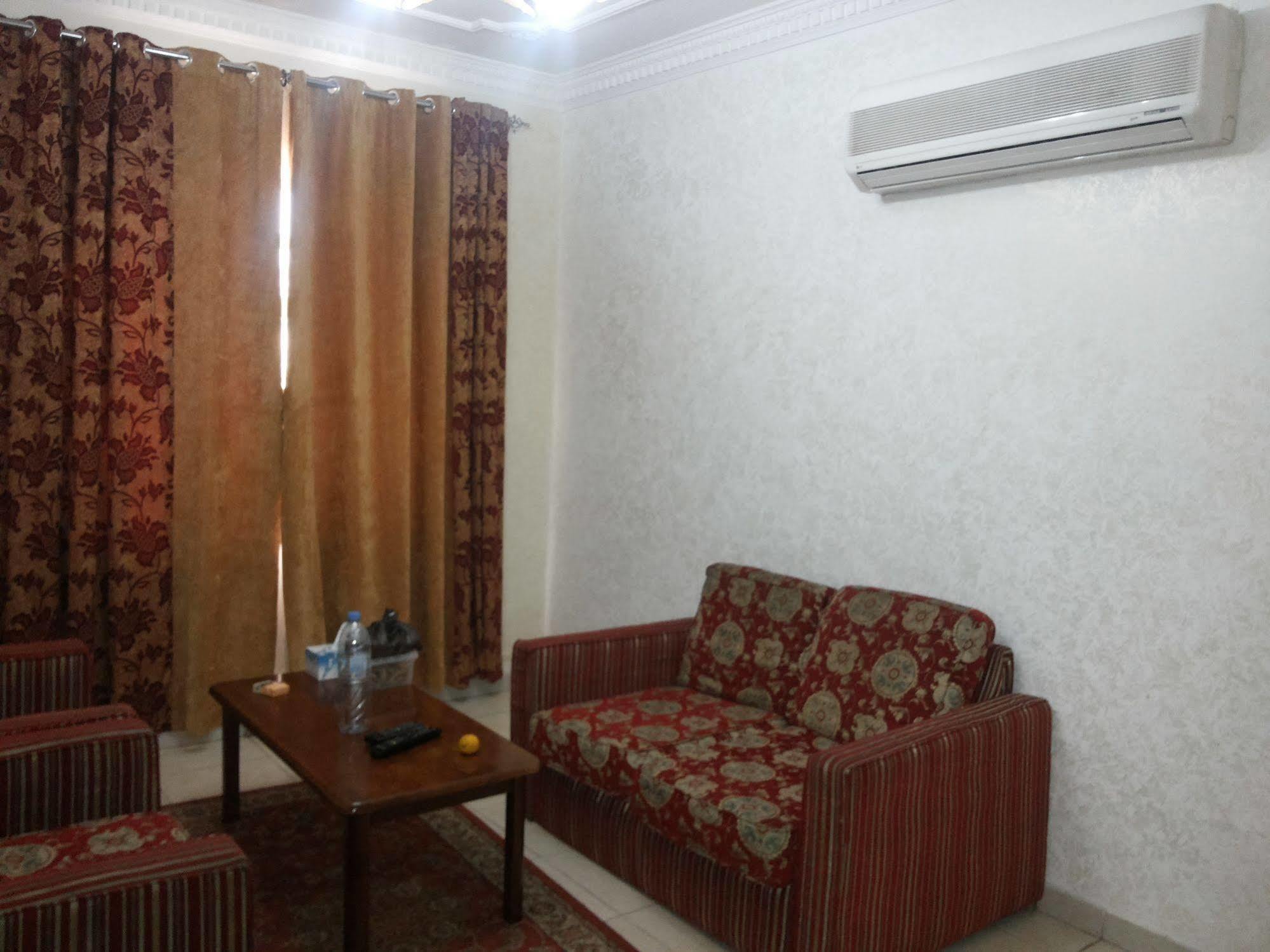 Gulf Hotel Apartment الخليج للشقق الفندقية マスカット エクステリア 写真