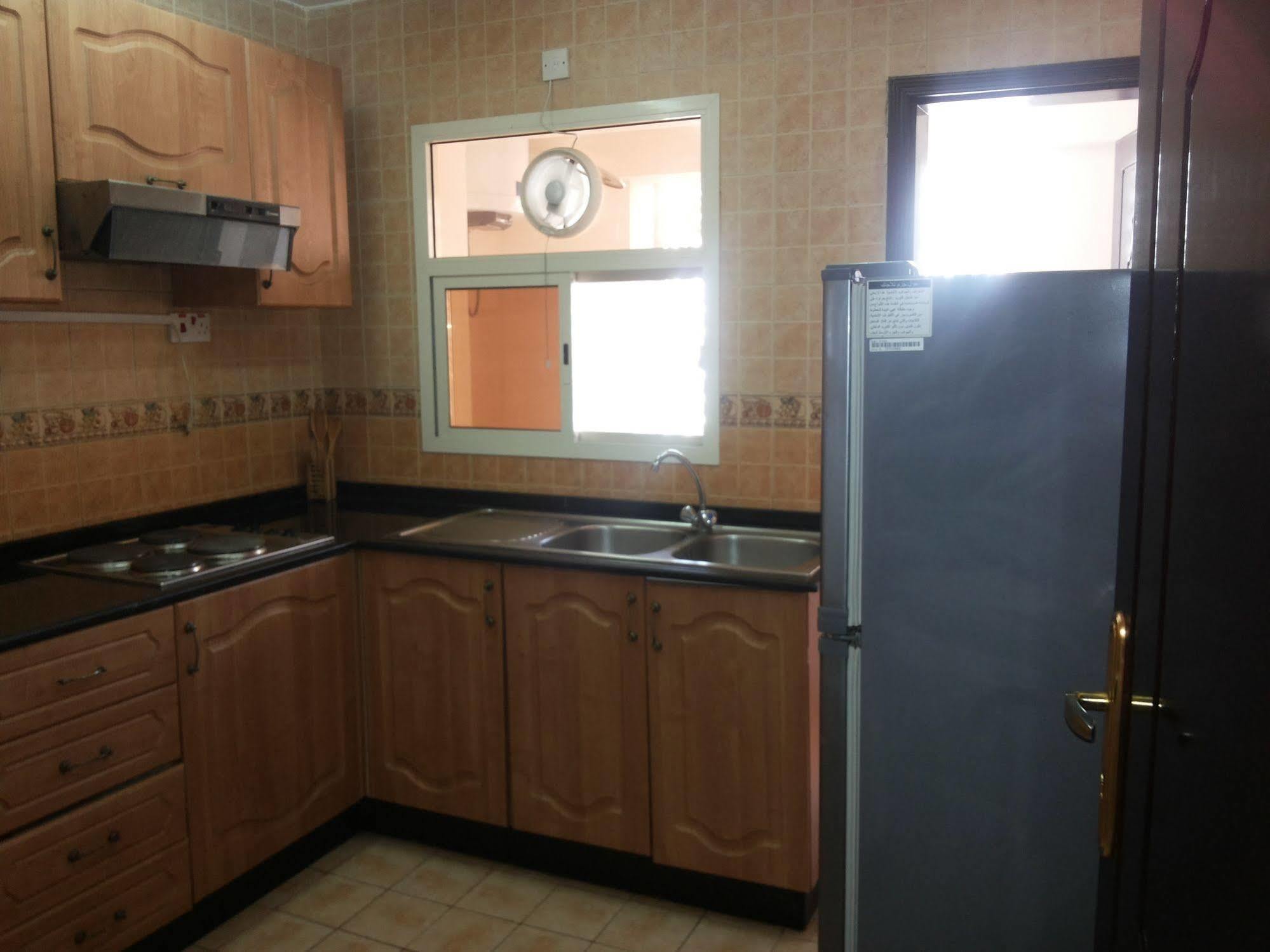 Gulf Hotel Apartment الخليج للشقق الفندقية マスカット エクステリア 写真